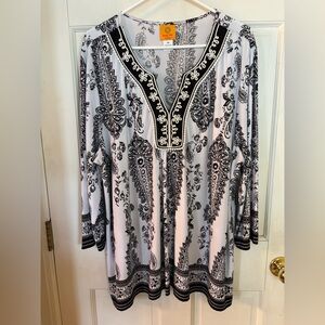 Ruby Rd. Black and White Paisley Tunic, size 2X, worn once